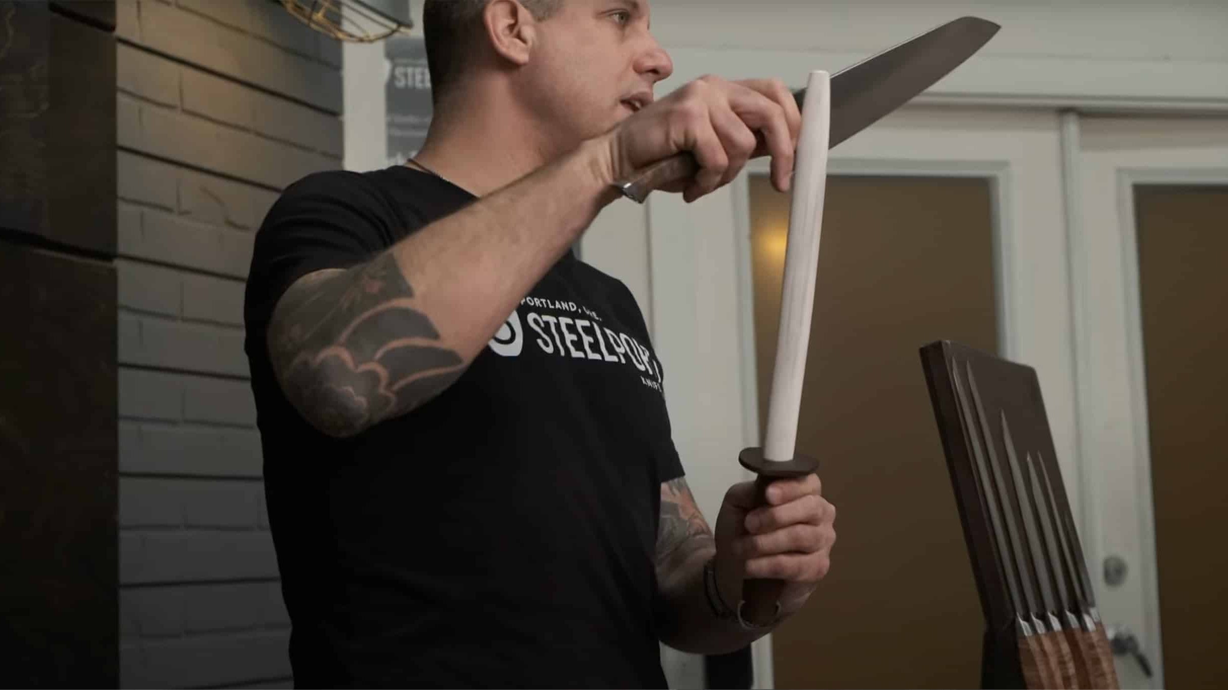 How to use a Honing Rod